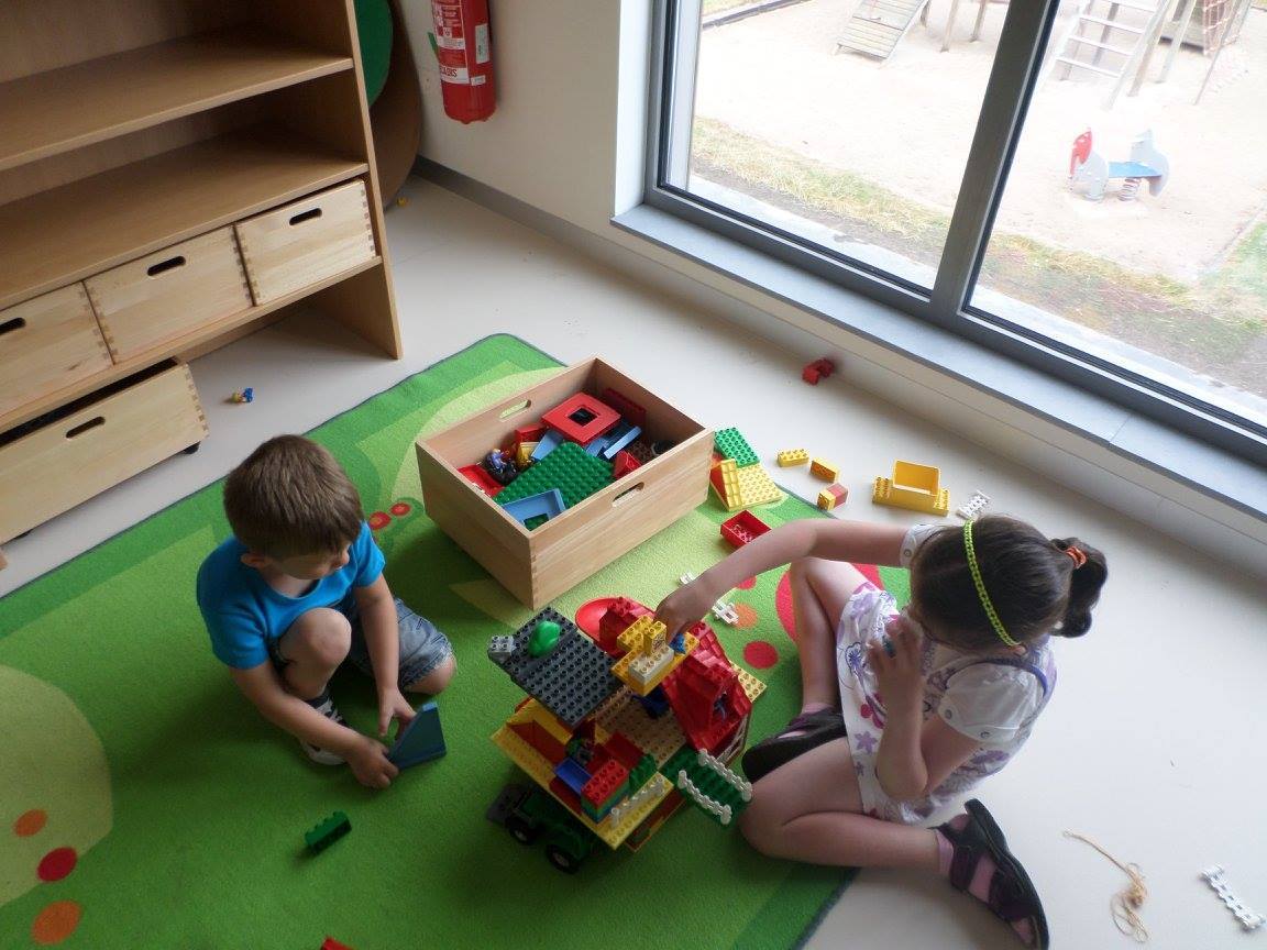 Kinderen spelen in de Robbedoes