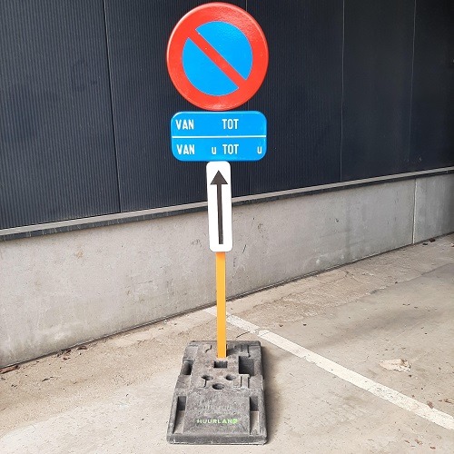 Verhuisfirma's Brussel willen sneller parkeervergunning kunnen aanvragen  voor verhuiswagen